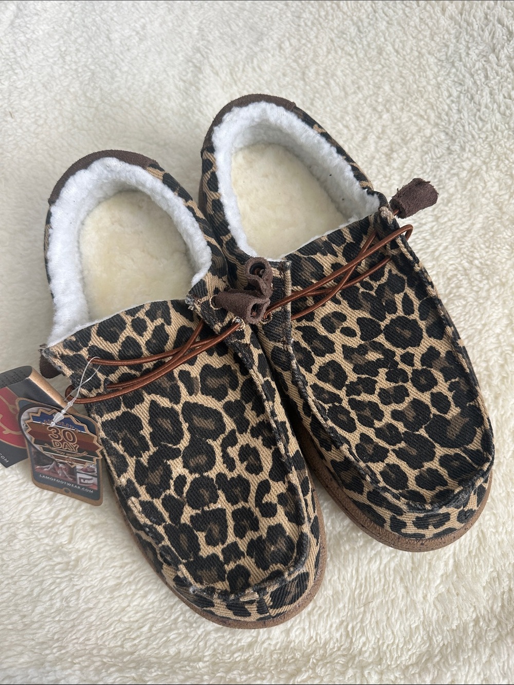 Lamo Paula Canvas Slip-On Comfort Shoes Women 7 Animal Print‎ Faux Wool Lining